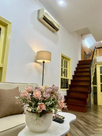 Balcony Streetview central home – 사진 12